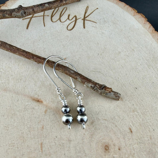 Sterling Silver Desert Pearl Earrings • Stacked 4mm 5mm Pearls • Minimal Southwest Drop