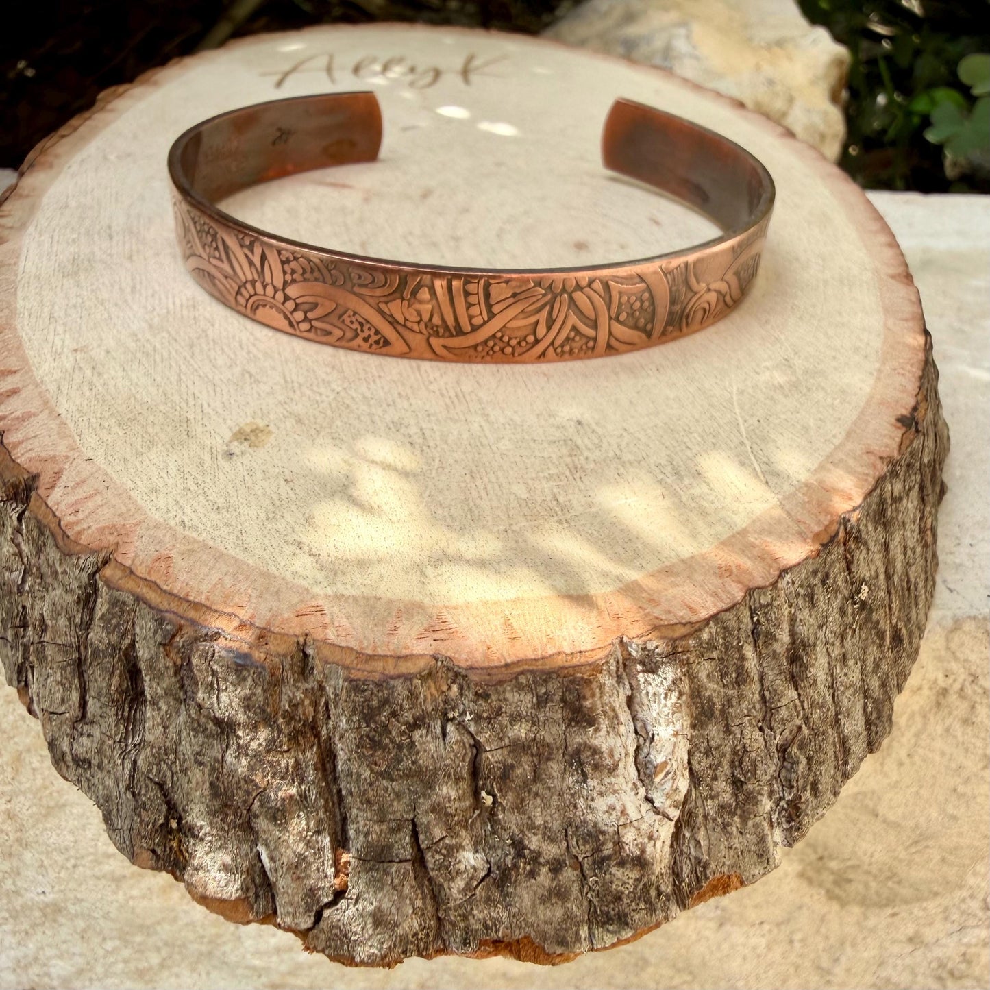 Southwest Floral Copper Cuff • Hand‑Forged Raw Copper Bracelet • Flower Doodle Pattern