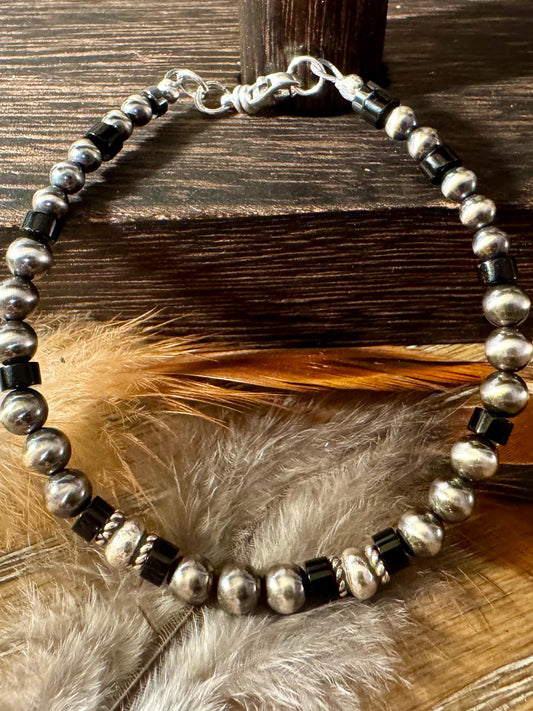 Navajo Pearl Bracelet with black onyx bracelet / sterling silver beaded gemstone bracelet