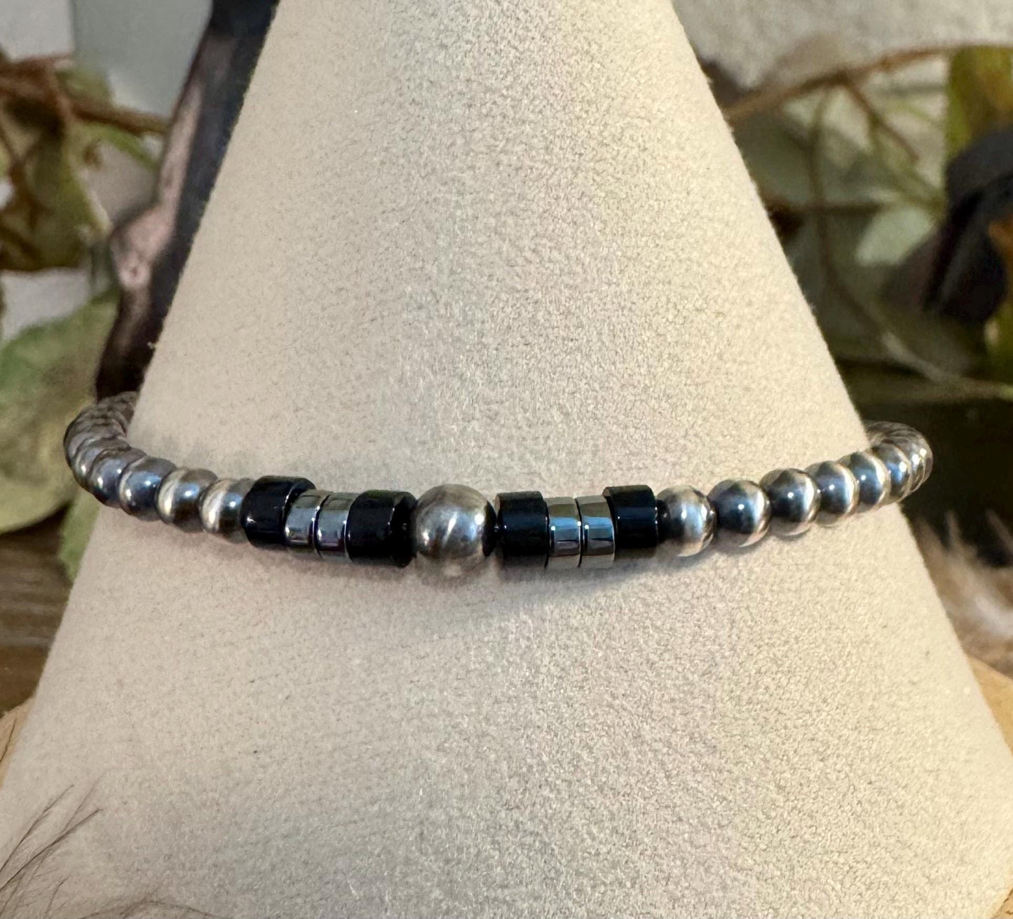 Navajo Pearl Bracelet with Black Onyx, Hematite Beaded Bracelet, Sterling Silver Bracelet, Gemstone Jewelry, Bracelet Gift