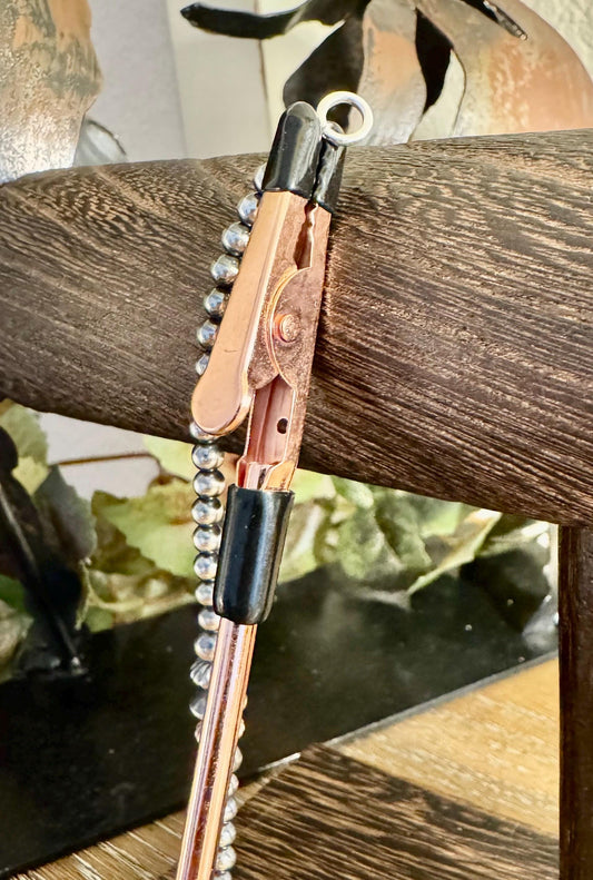 Bracelet clasp helper for putting on bracelets / one handed bracelet tool / bracelet buddy / bracelet valet