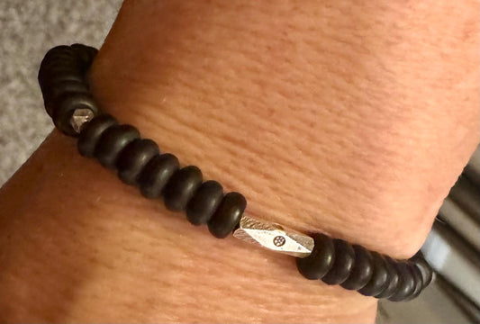 Black onyx sterling silver beaded / gemstone bracelet