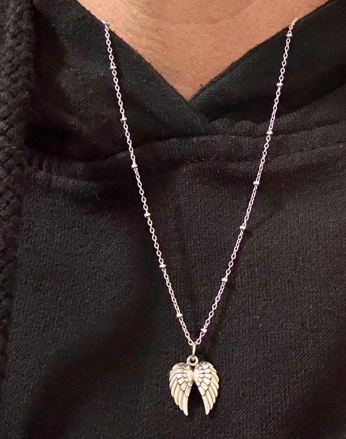 Angel wings pendant / charm necklace