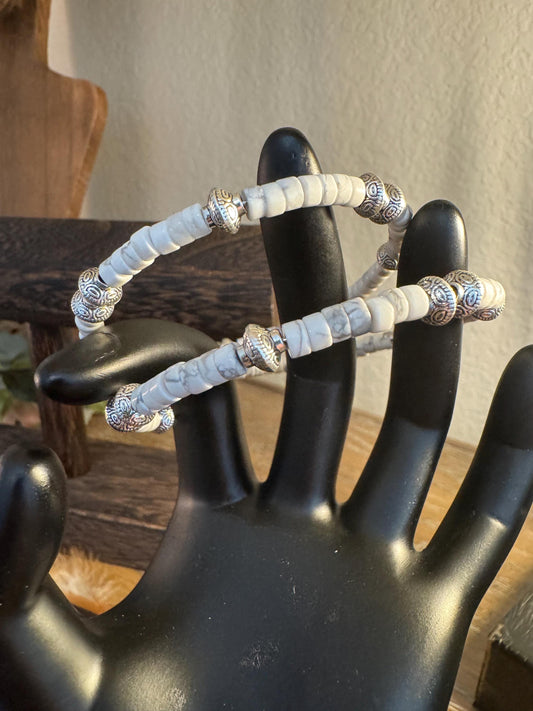 Carbon steel memory wire bracelet with howlite gemstone and silver alloy spacers / gemstone bracelet