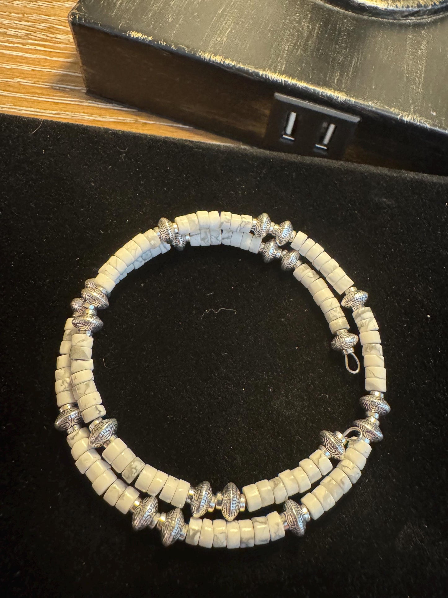 Carbon steel memory wire bracelet with howlite gemstone and silver alloy spacers / gemstone bracelet