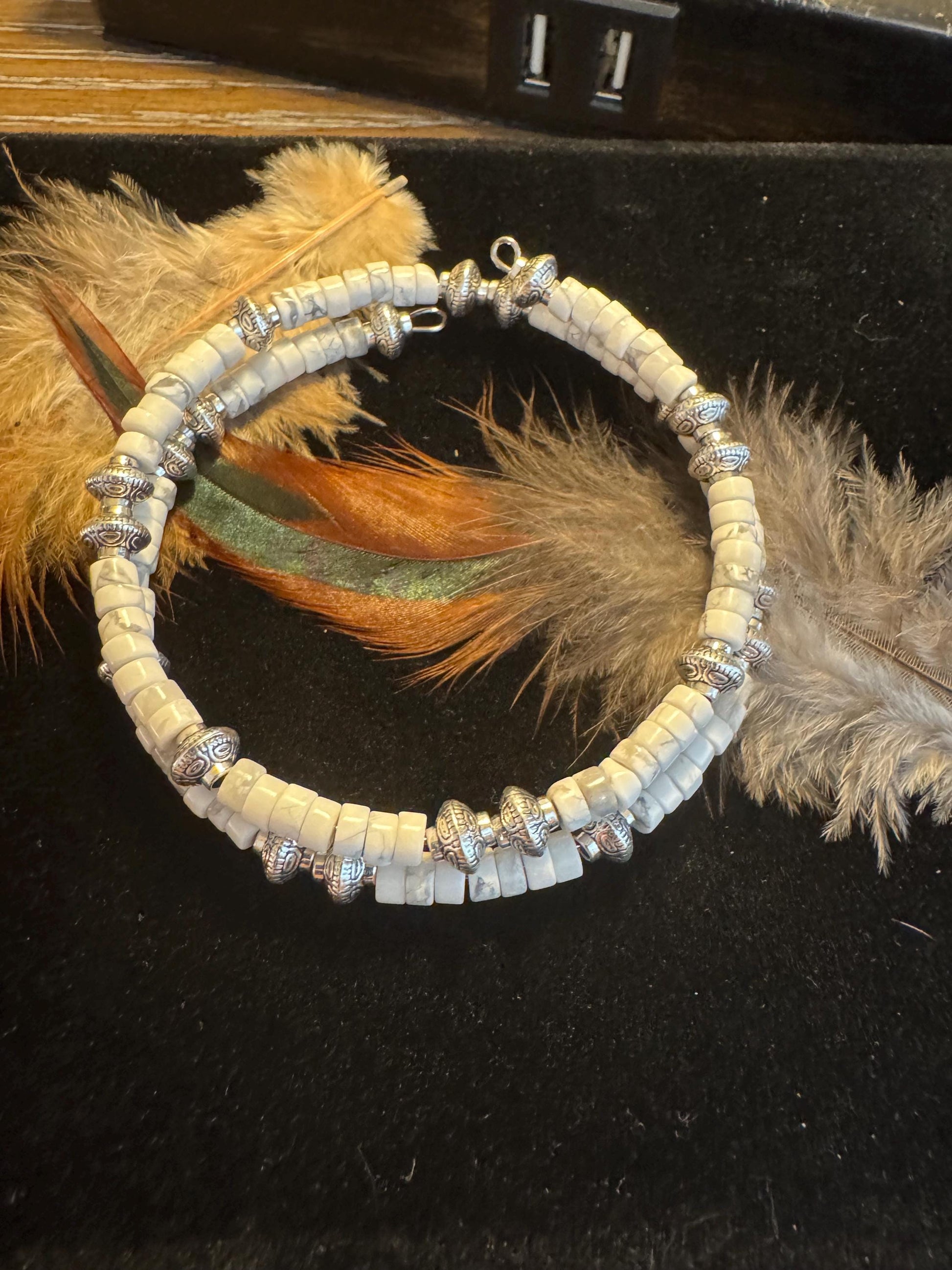 Carbon steel memory wire bracelet with howlite gemstone and silver alloy spacers / gemstone bracelet