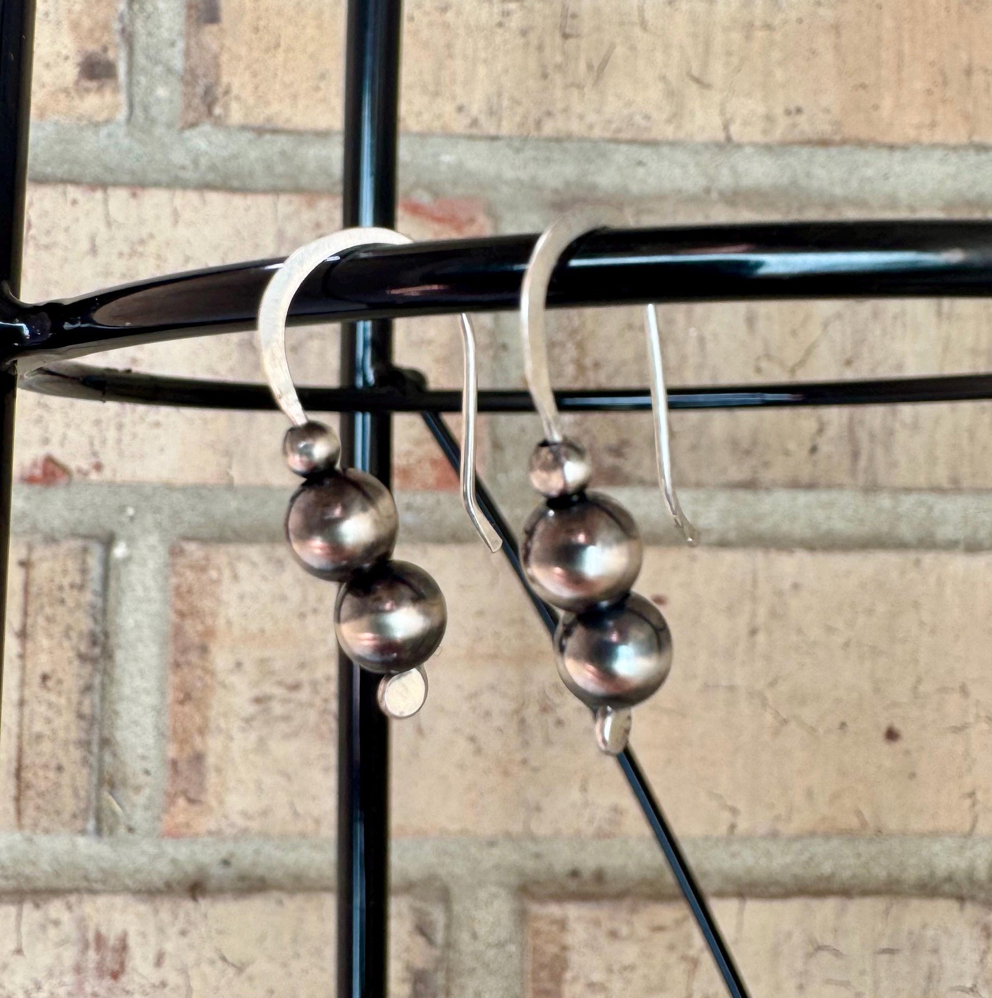 Navajo pearl drop / dangle sterling silver earrings
