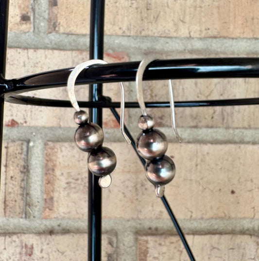 Navajo pearl drop / dangle sterling silver earrings