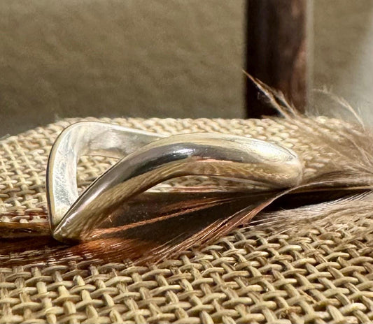 Chevron Ring, Wishbone Ring, Half Round Smooth Ring, Unique Ring for Her, Minimalist Jewelry, Stacking Ring, Thoughtful Gift