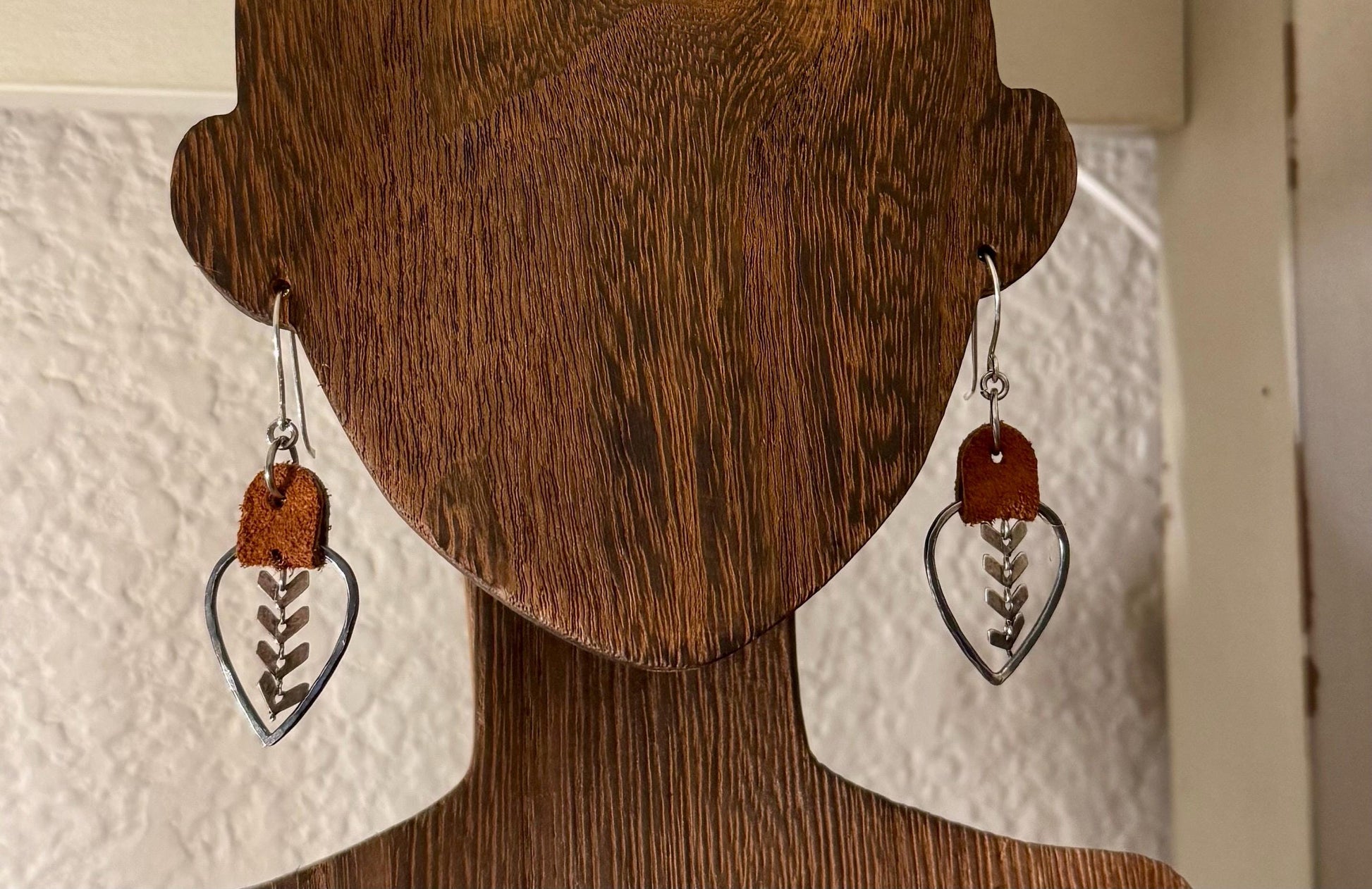 Leather teardrop earrings with chevron chain / genuine suede leather earrings