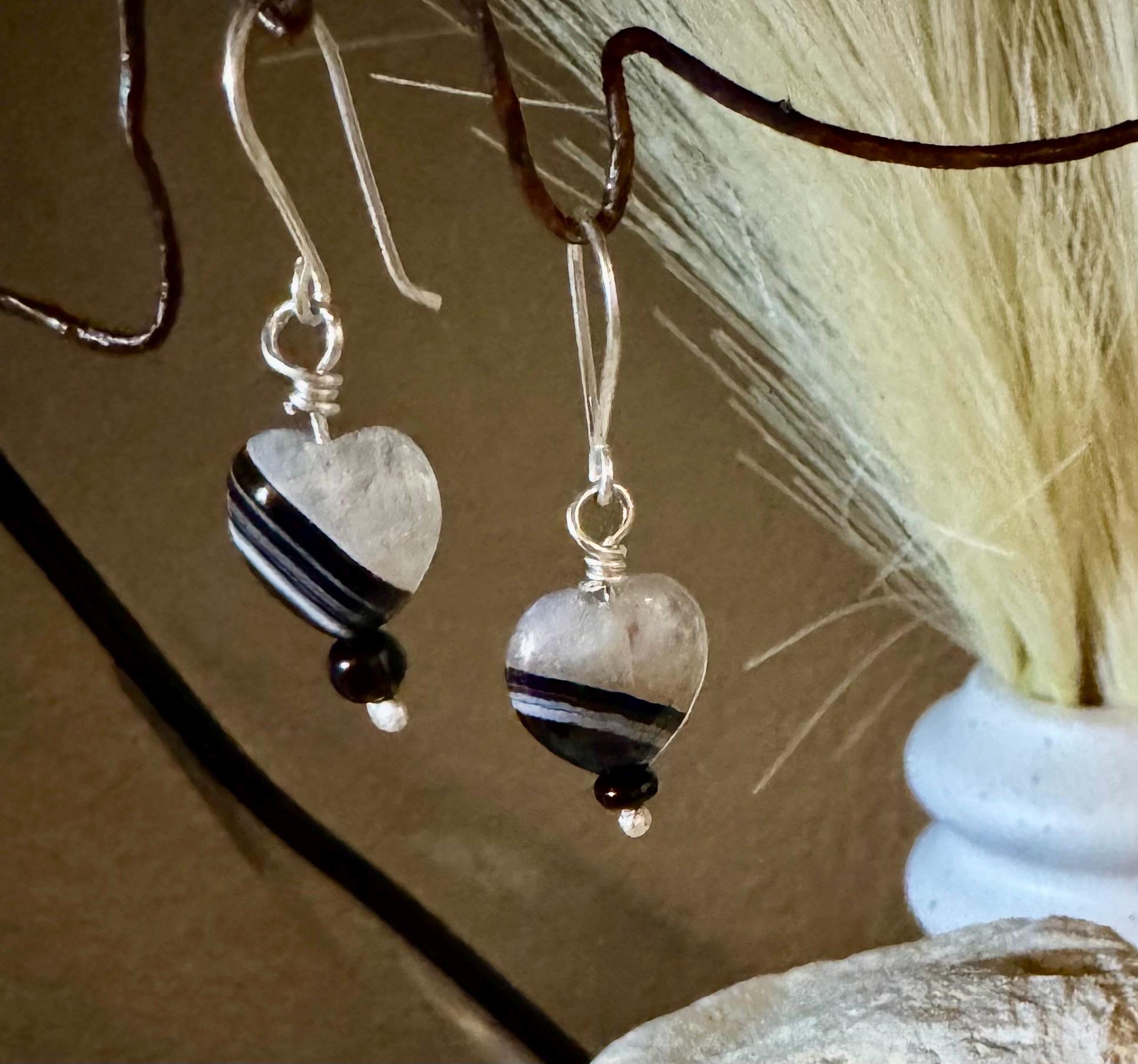 Black tuxedo agate gemstone / beaded heart shaped earrings
