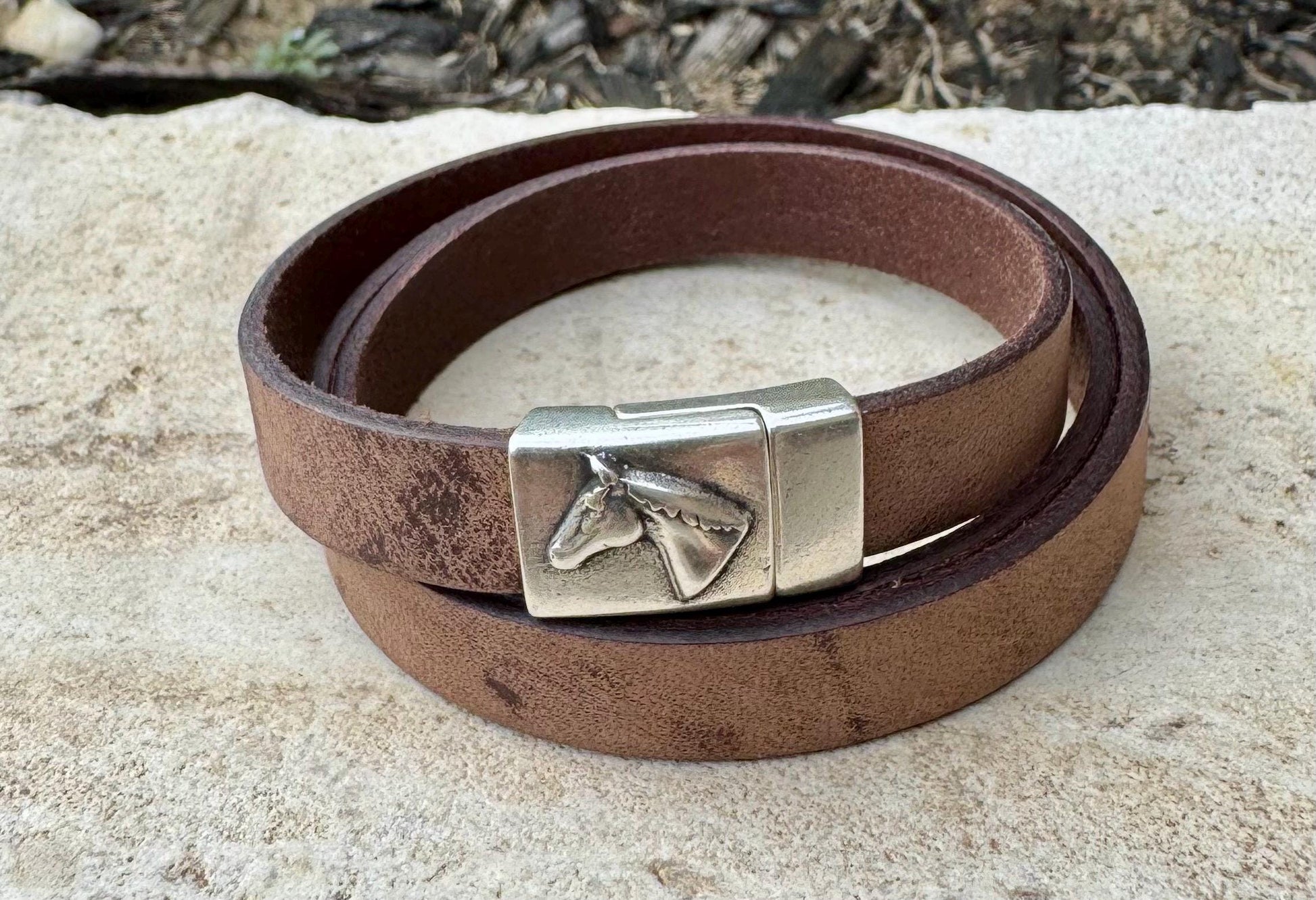 Genuine leather wrap bracelet with horse clasp magnet closure