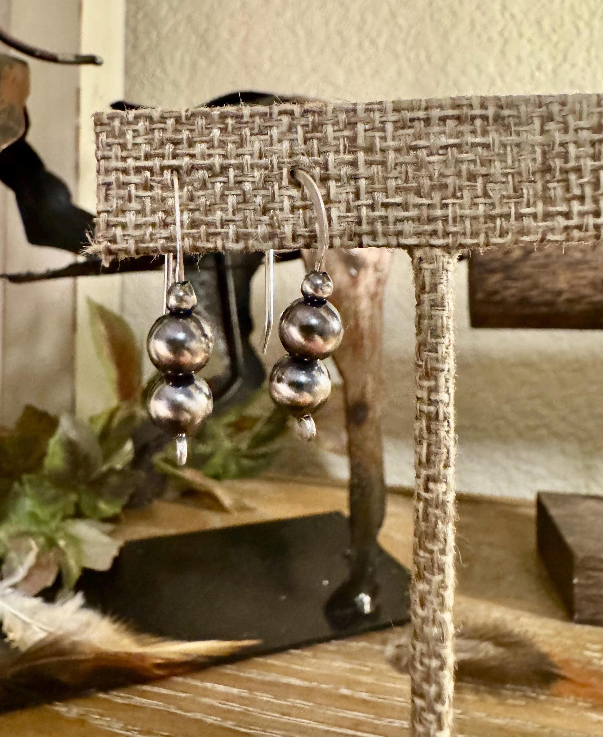 Navajo pearl drop / dangle sterling silver earrings