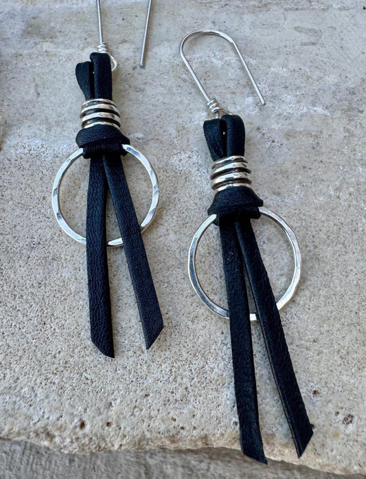 Sterling Silver Circle Leather Drop Earrings, Dangle Earrings, Minimalist Style, Women's Gift