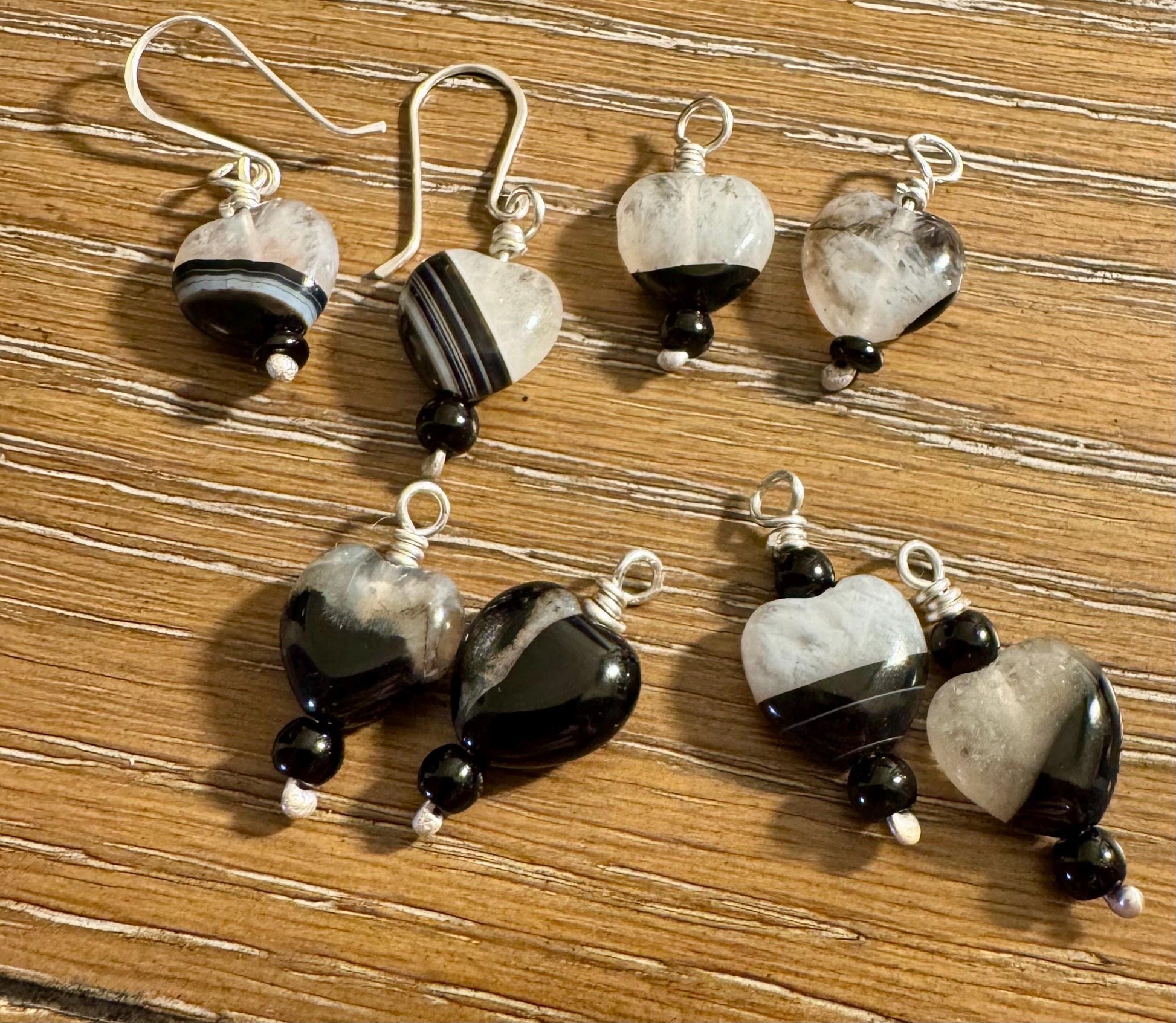 Black tuxedo agate gemstone / beaded heart shaped earrings