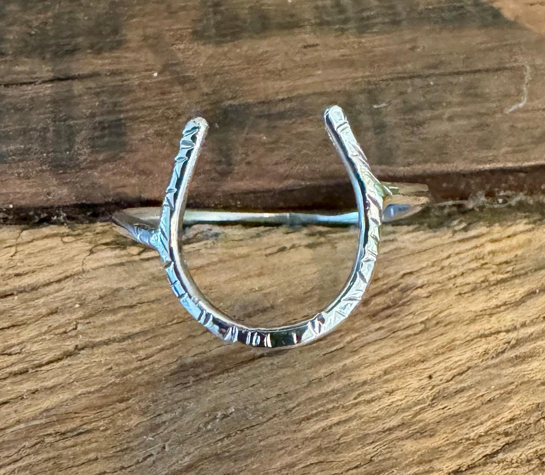 Horseshoe ring / 925 sterling silver handmade horseshoe ring