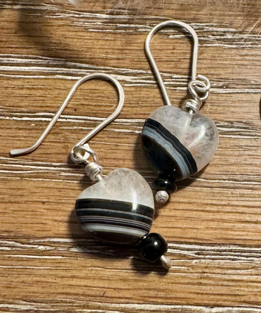 Black tuxedo agate gemstone / beaded heart shaped earrings