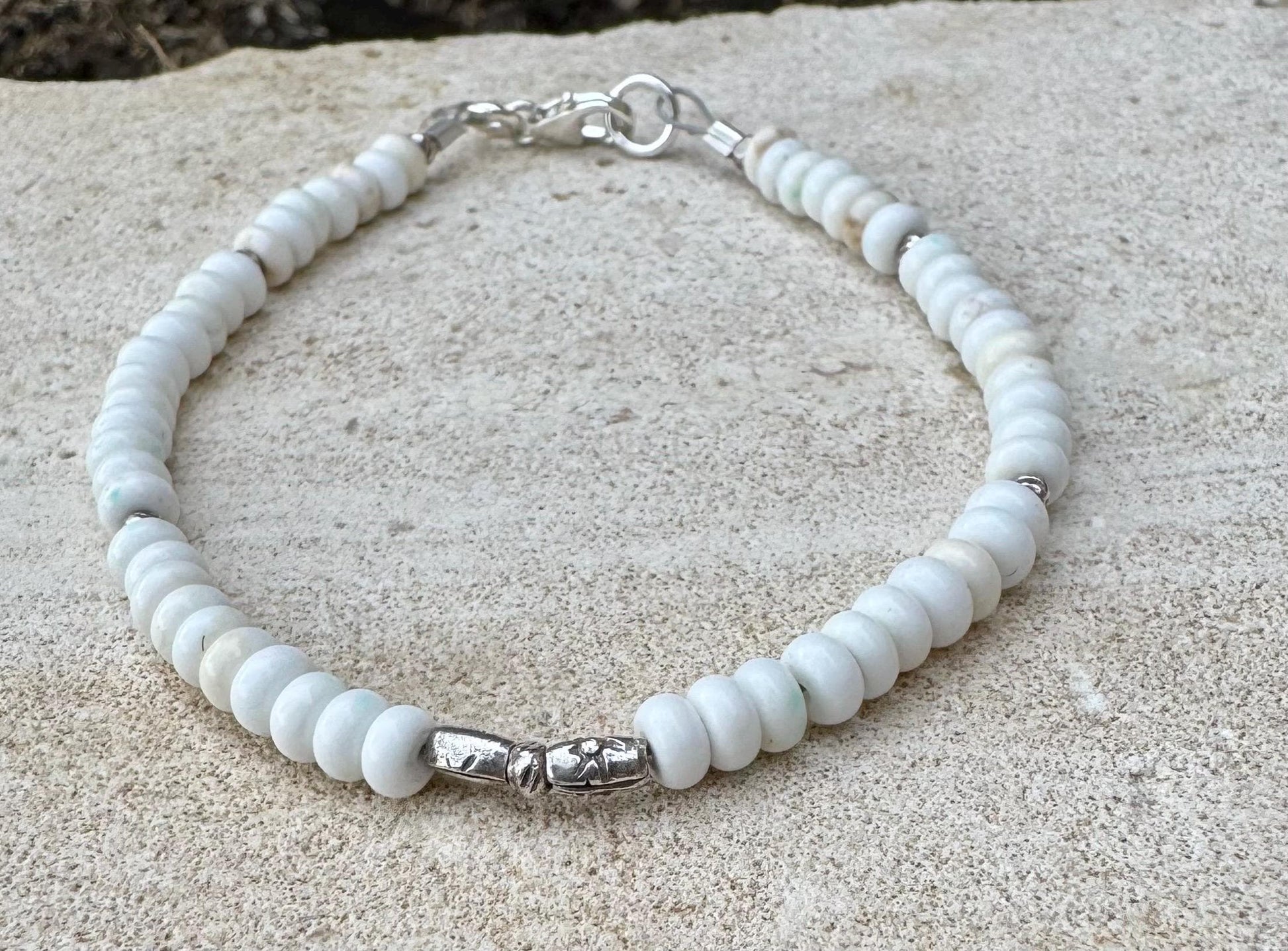 White turquoise sterling silver beaded / gemstone bracelet