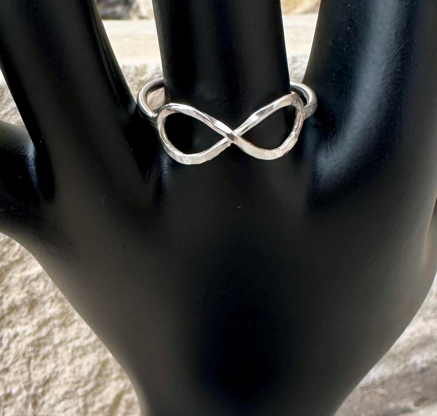 Infinity ring / 925 sterling silver handmade hammered infinity ring