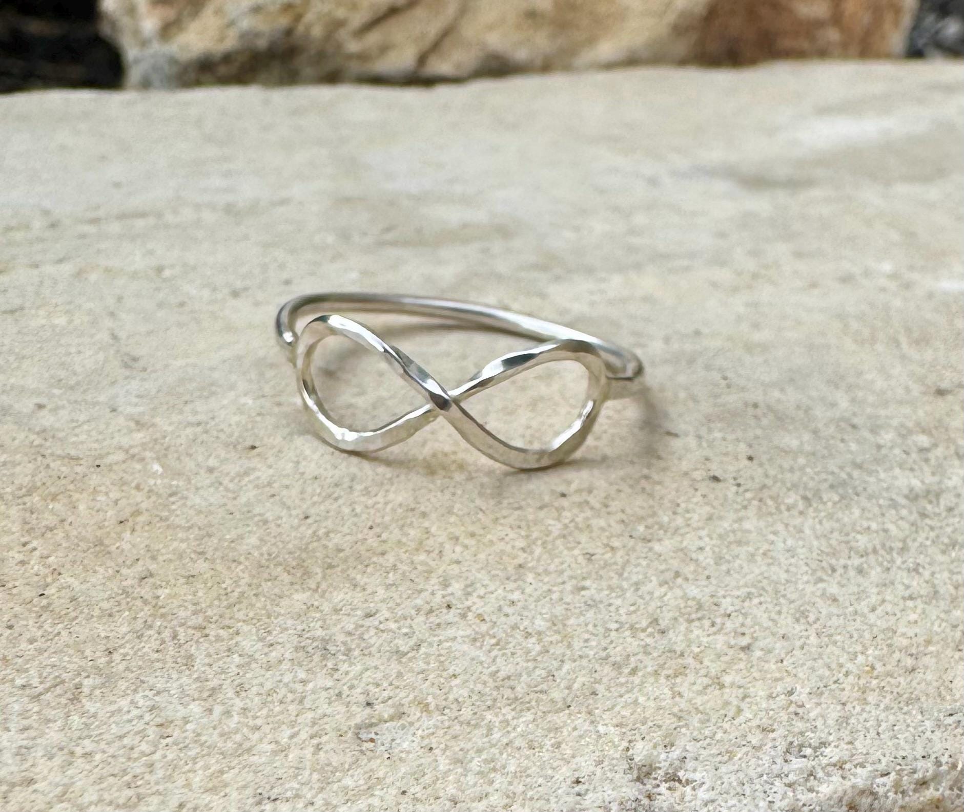 Infinity ring / 925 sterling silver handmade hammered infinity ring