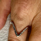 Chevron ring / wishbone round 12g smooth band ring