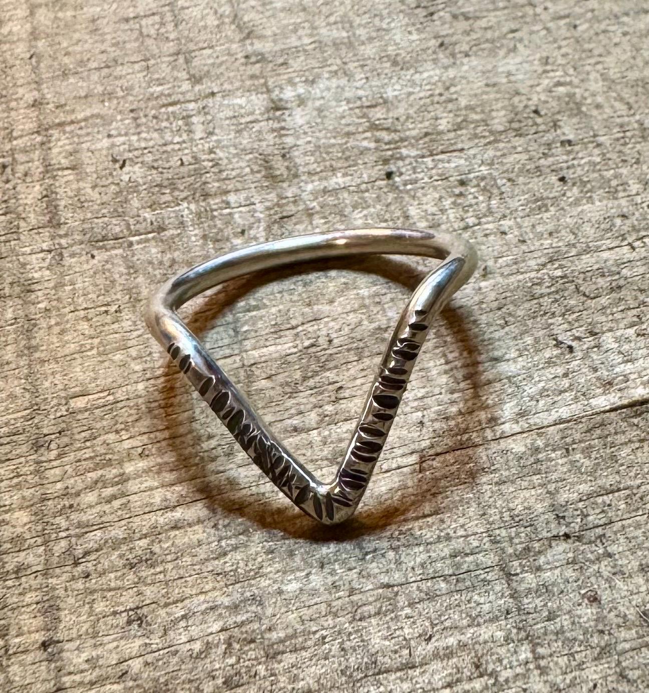 Minimalist Chevron Sterling Silver Ring: Oxidized Wishbone Design