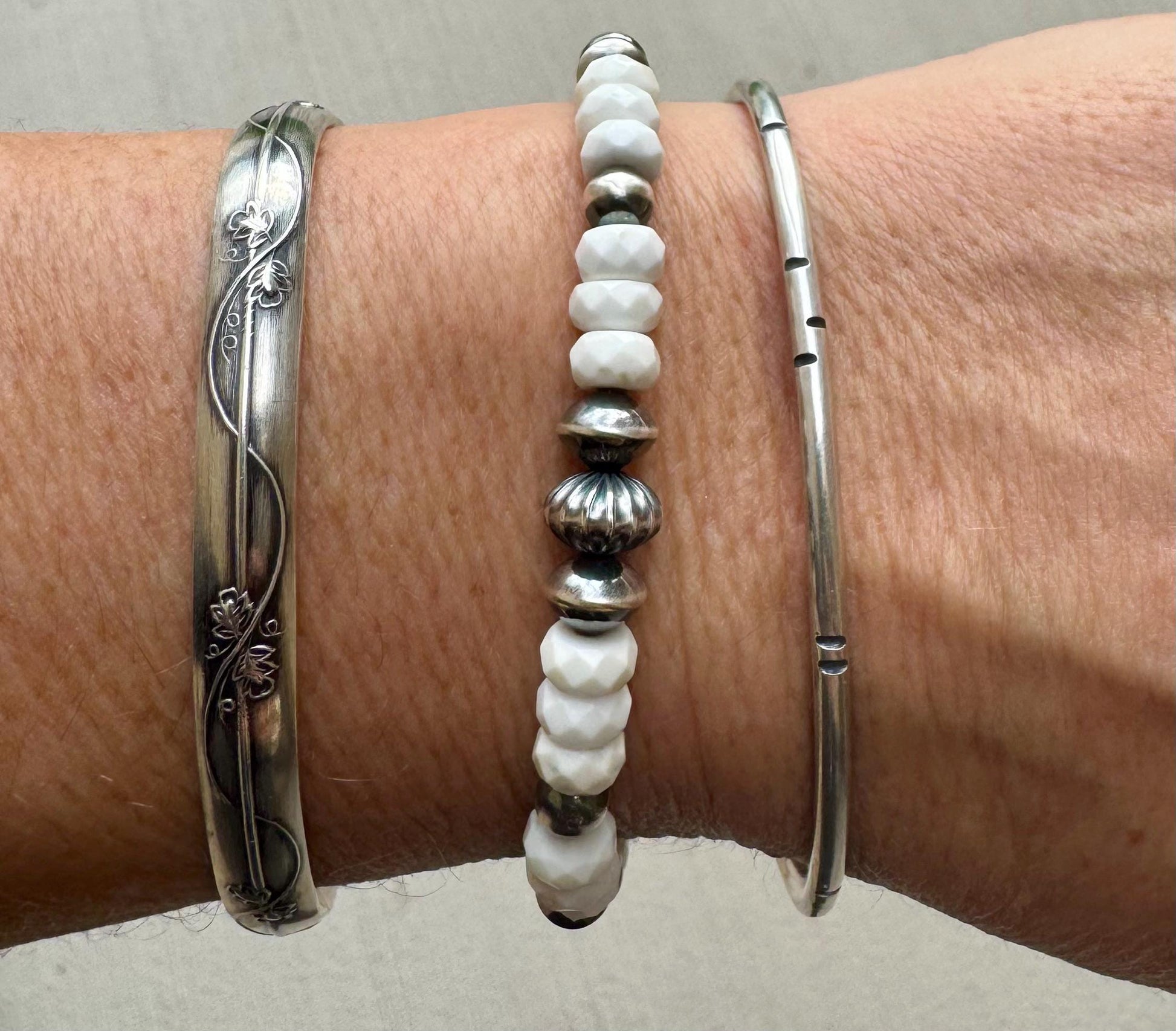Navajo Pearl with White Turquoise gemstone/ sterling silver beaded bracelet