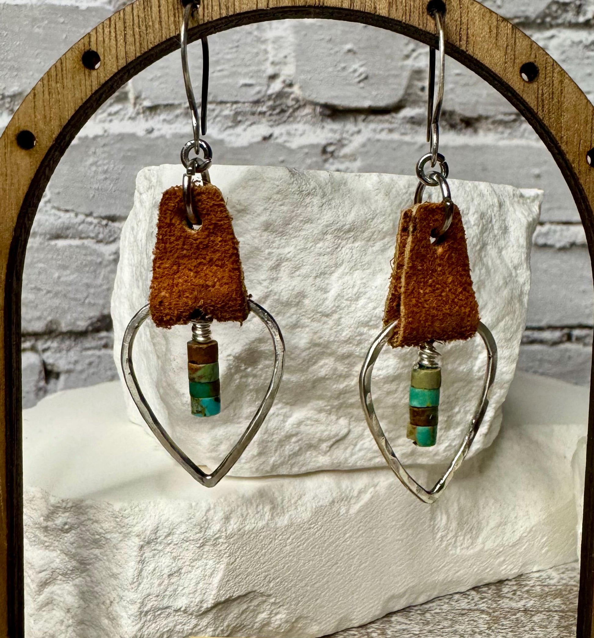 Leather earrings teardrop style with turquoise / genuine suede leather earrings