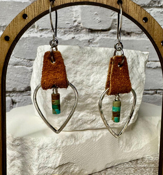 Leather earrings teardrop style with turquoise / genuine suede leather earrings