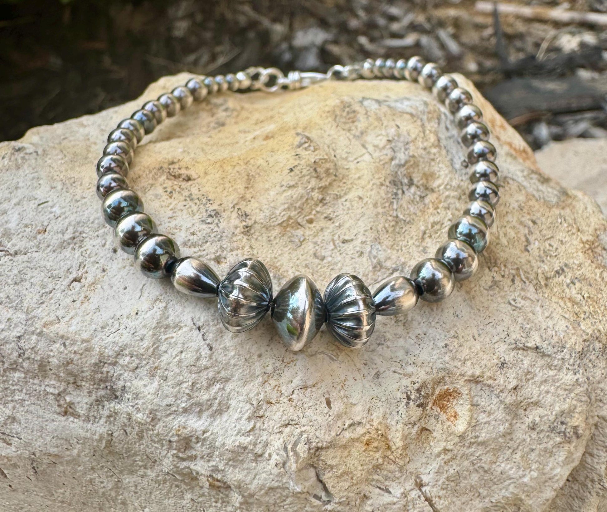 Navajo pearl bracelet / sterling silver beaded bracelet