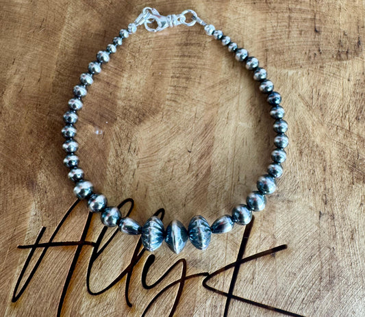 Navajo pearl bracelet / sterling silver beaded bracelet