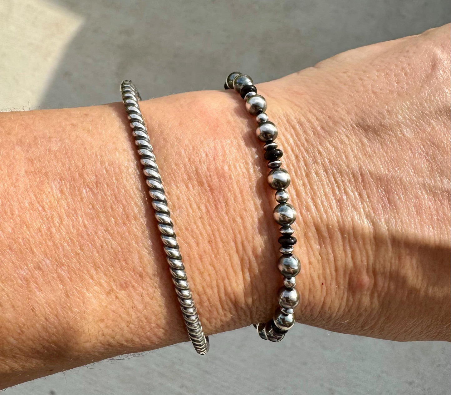 Navajo Pearl Bracelet with black onyx / sterling silver gemstone beaded bracelet