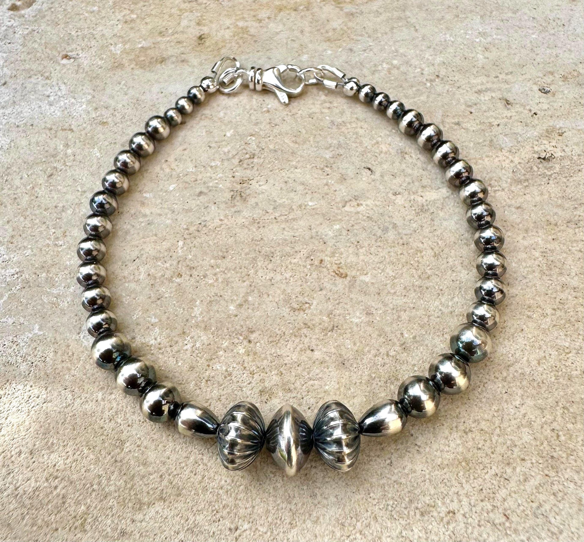 Navajo pearl bracelet / sterling silver beaded bracelet