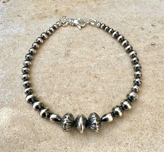 Navajo pearl bracelet / sterling silver beaded bracelet