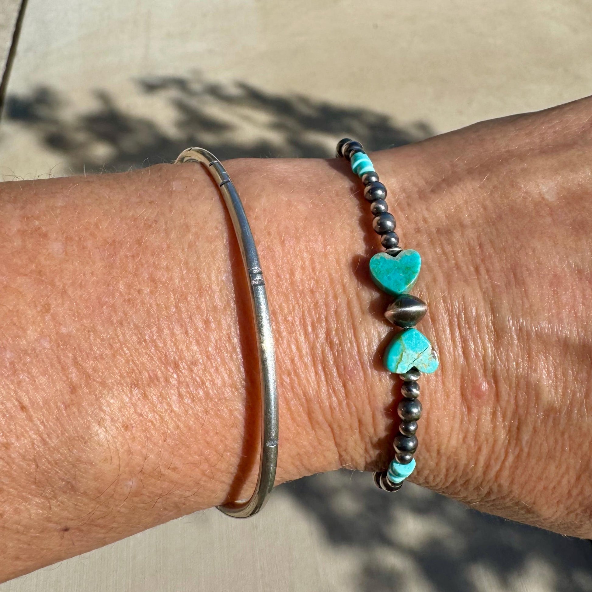 Navajo pearl bracelet with Kingman turquoise