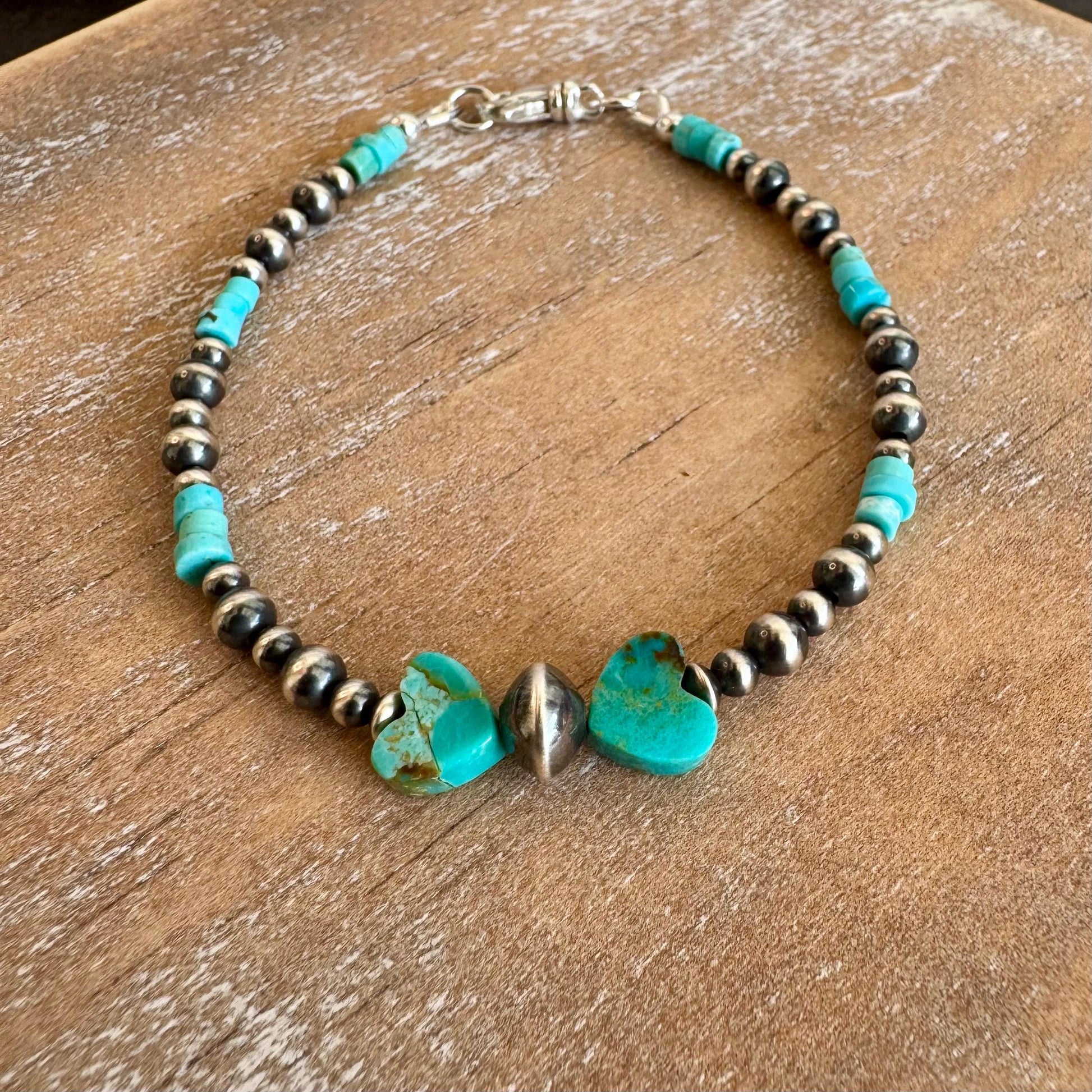 Navajo pearl bracelet with Kingman turquoise