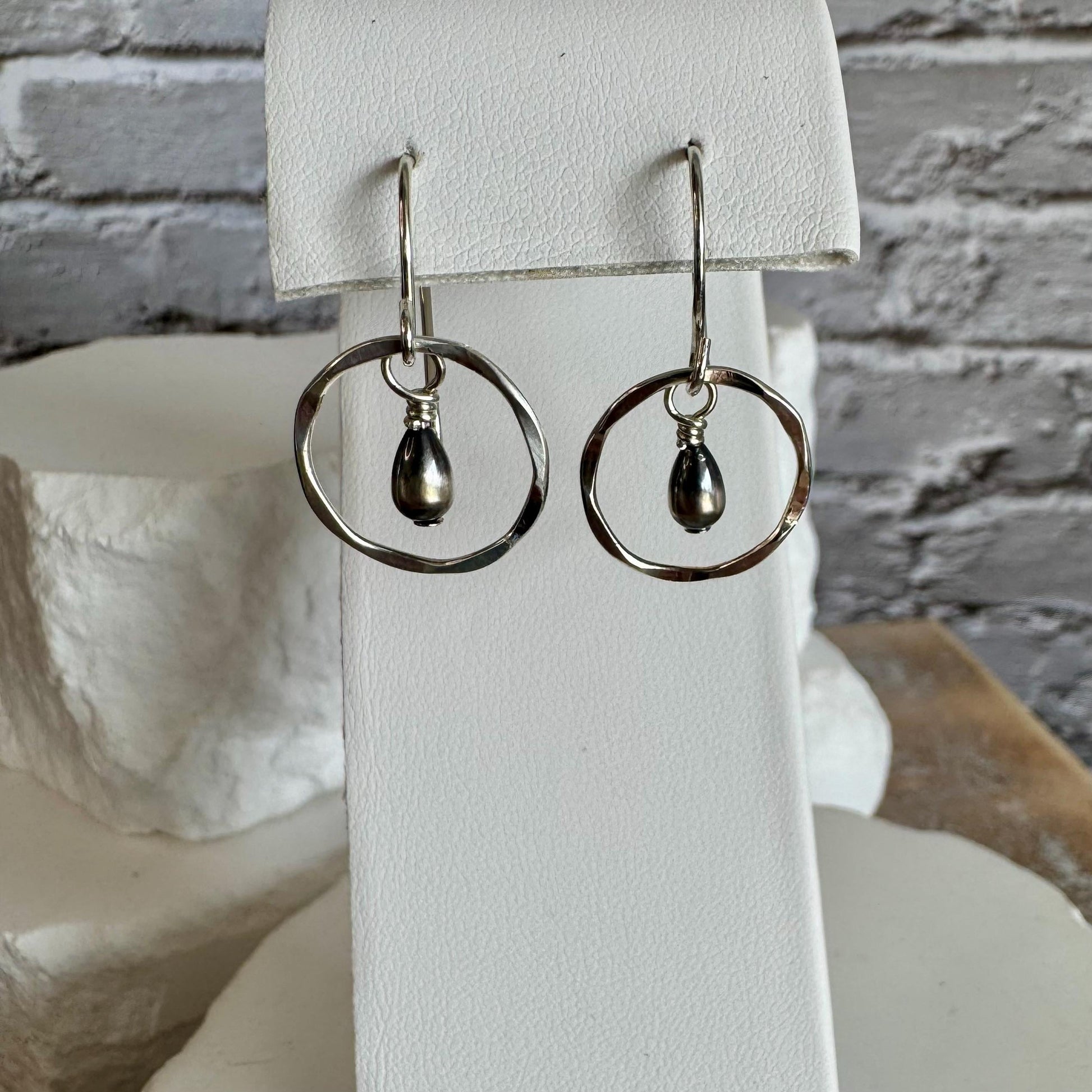 Navajo pearl teardrop earrings / dangle sterling silver desert pearl circle earrings