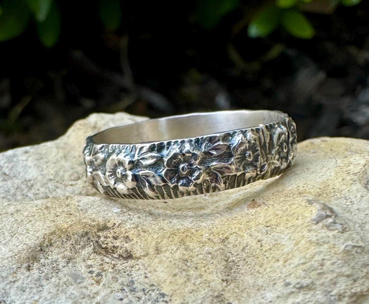 Sterling Silver Floral Ring Band, Handmade Ring, Nature Inspired Jewelry, Flower Ring, Sterling Silver Ring, Elegant Gift, Botanical Ring