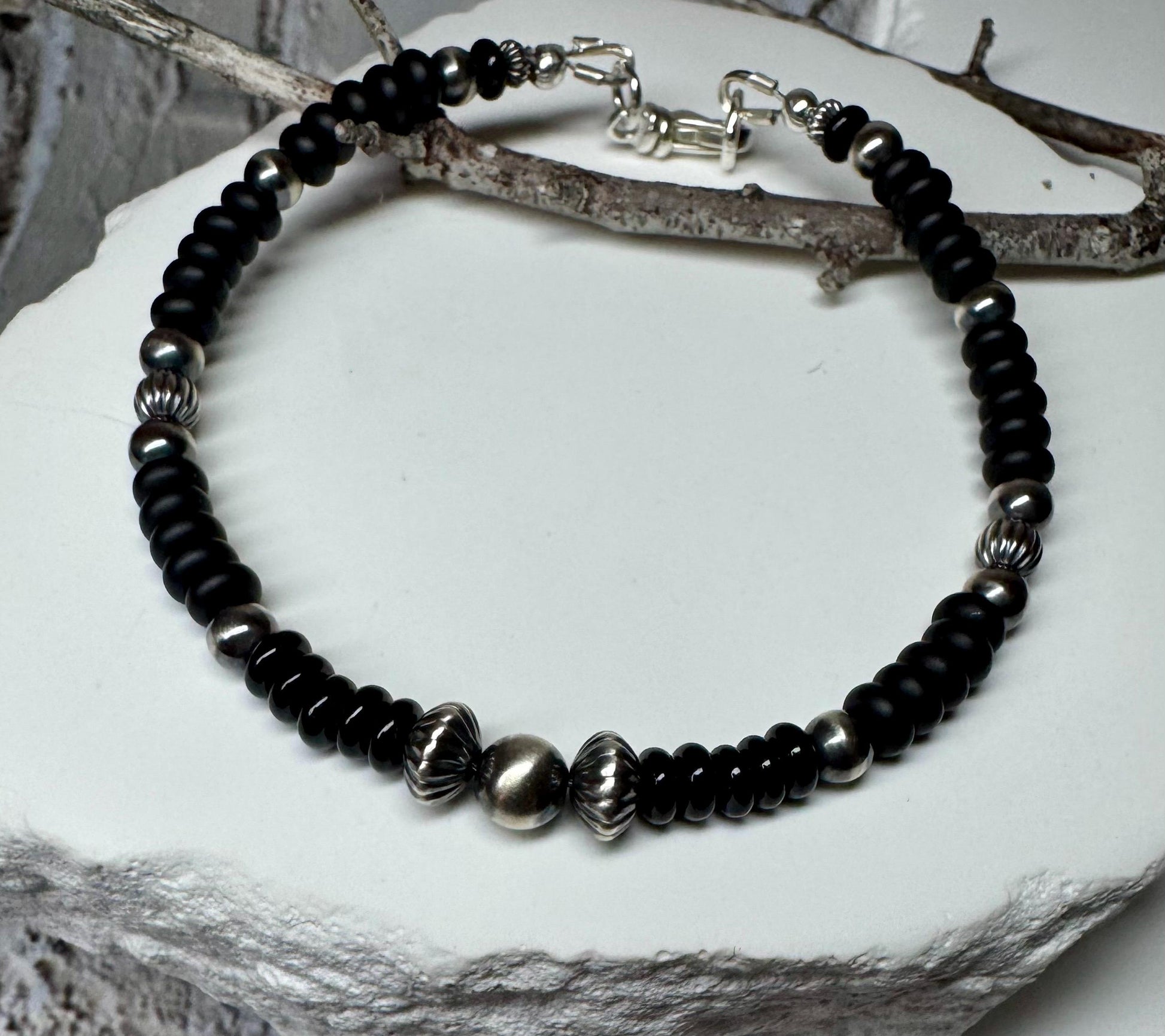 Navajo Pearl Bracelet with Black Onyx / sterling silver beaded gemstone bracelet