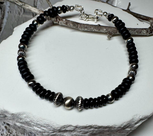 Navajo Pearl Bracelet with Black Onyx / sterling silver beaded gemstone bracelet