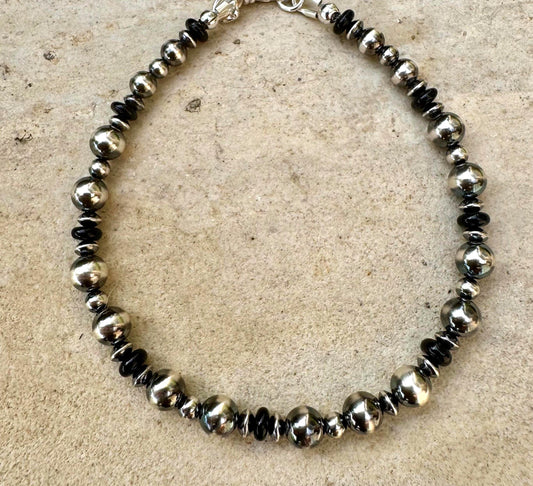 Navajo Pearl Bracelet with black onyx / sterling silver gemstone beaded bracelet