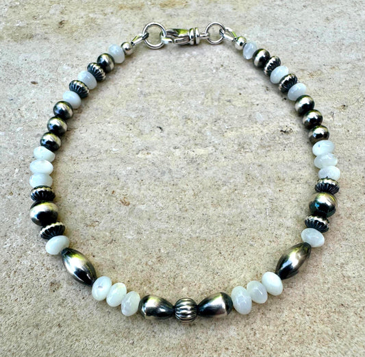 Navajo pearl bracelet with Mother of Pearl / sterling silver gemstone beaded bracelet