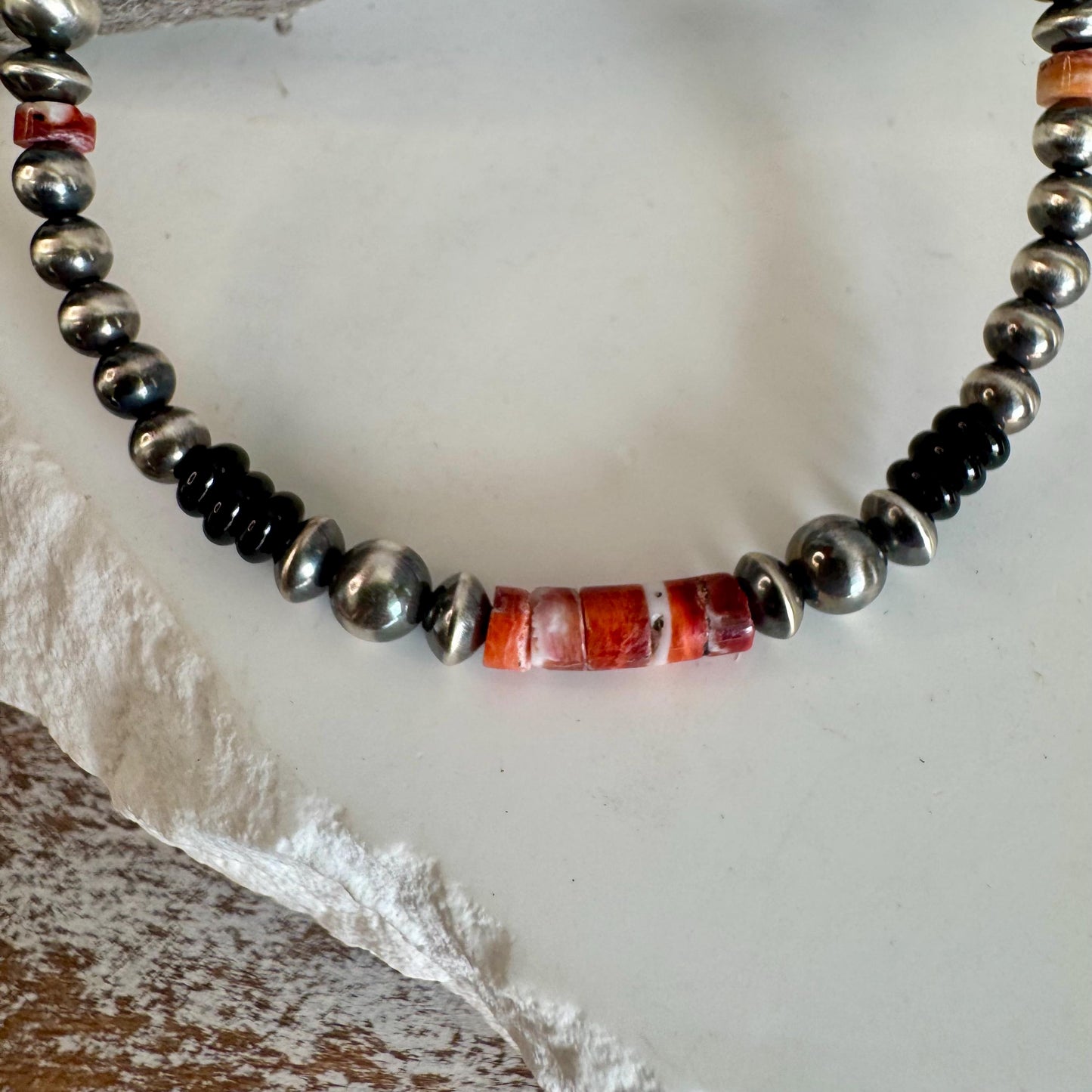 Navajo pearl bracelet with Onyx and Spiny Oyster/ sterling silver gemstone beaded bracelet