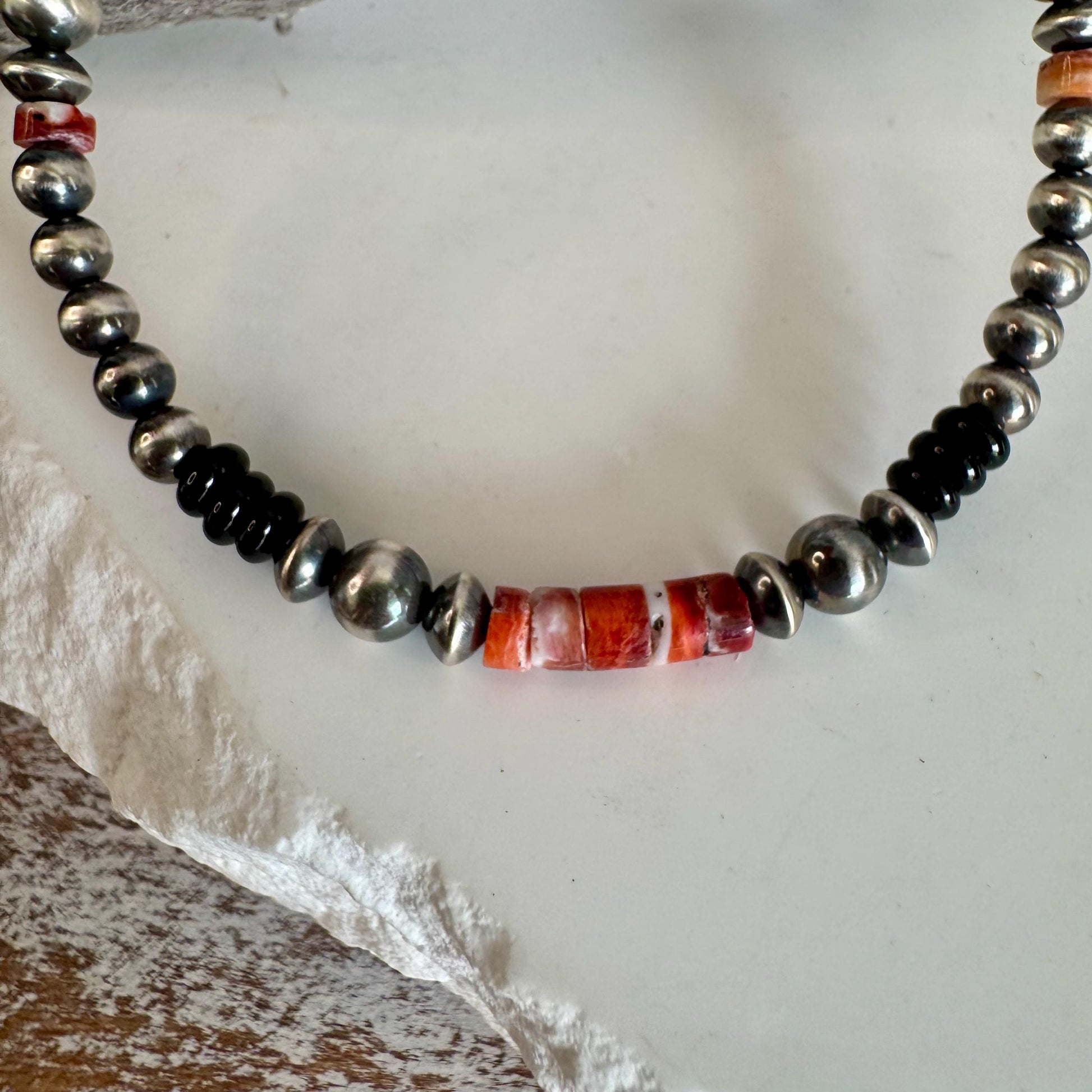 Navajo pearl bracelet with Onyx and Spiny Oyster/ sterling silver gemstone beaded bracelet