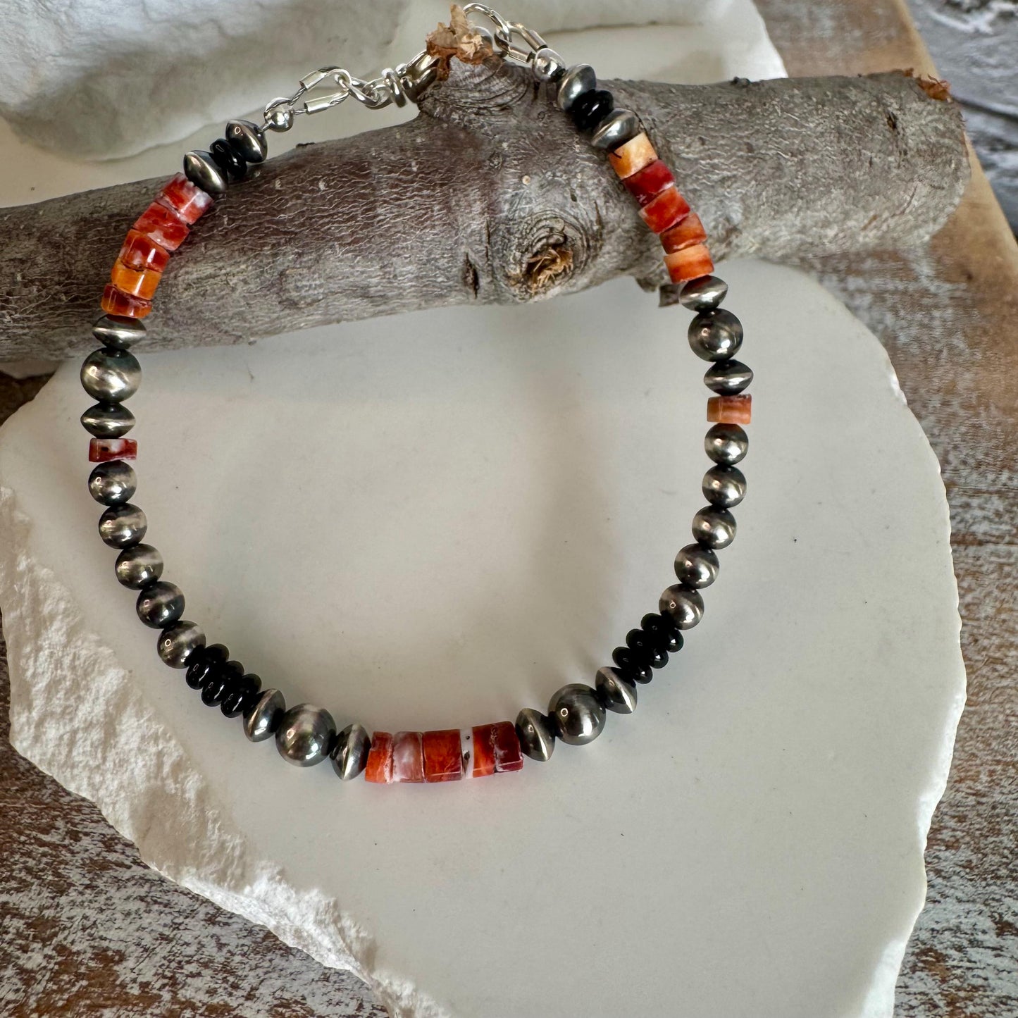 Navajo pearl bracelet with Onyx and Spiny Oyster/ sterling silver gemstone beaded bracelet