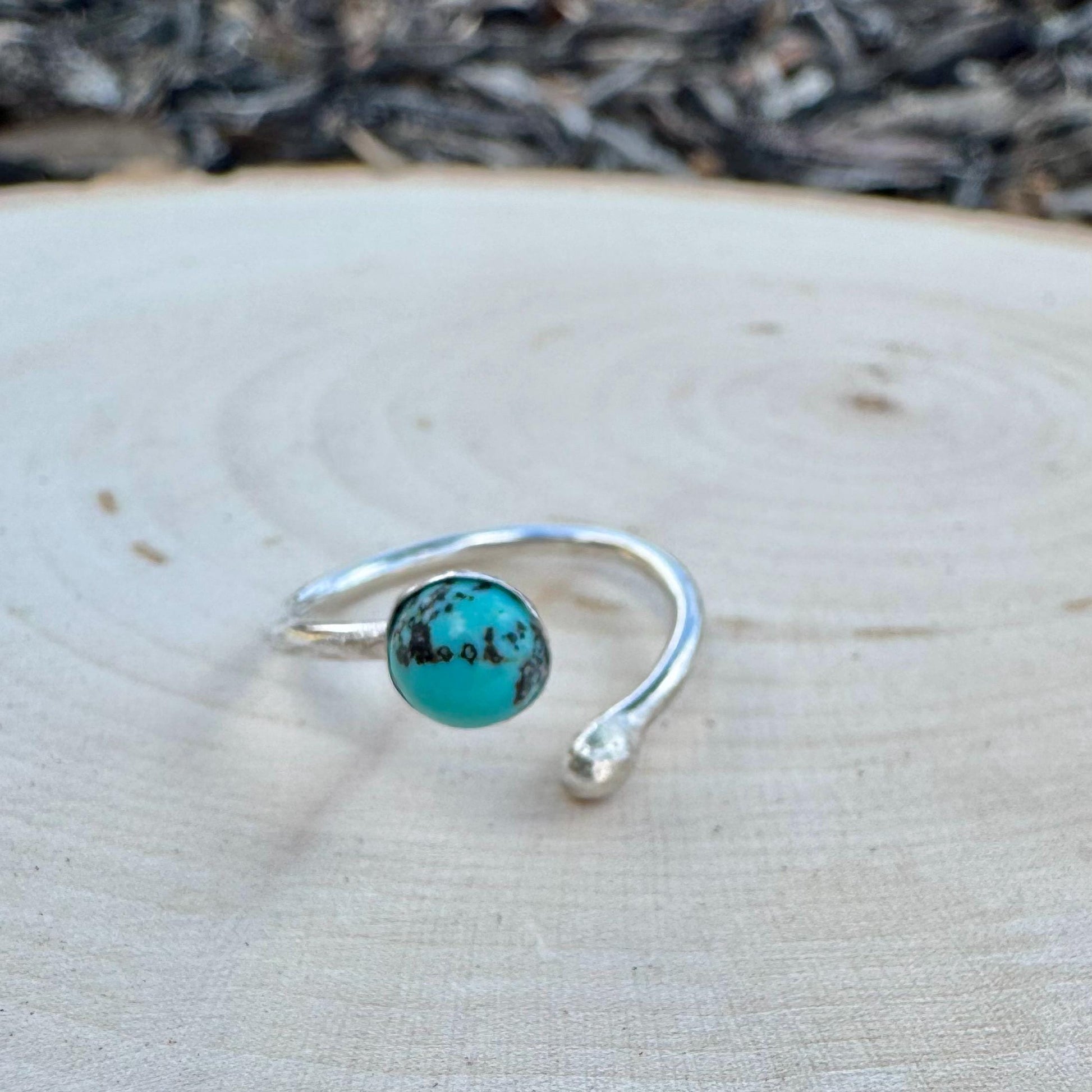 Sterling Silver Open Bezel Kingman Turquoise Gemstone Ring, Adjustable Accent Ring, Turquoise Jewelry, 4mm or 6mm Bezel with Ball End