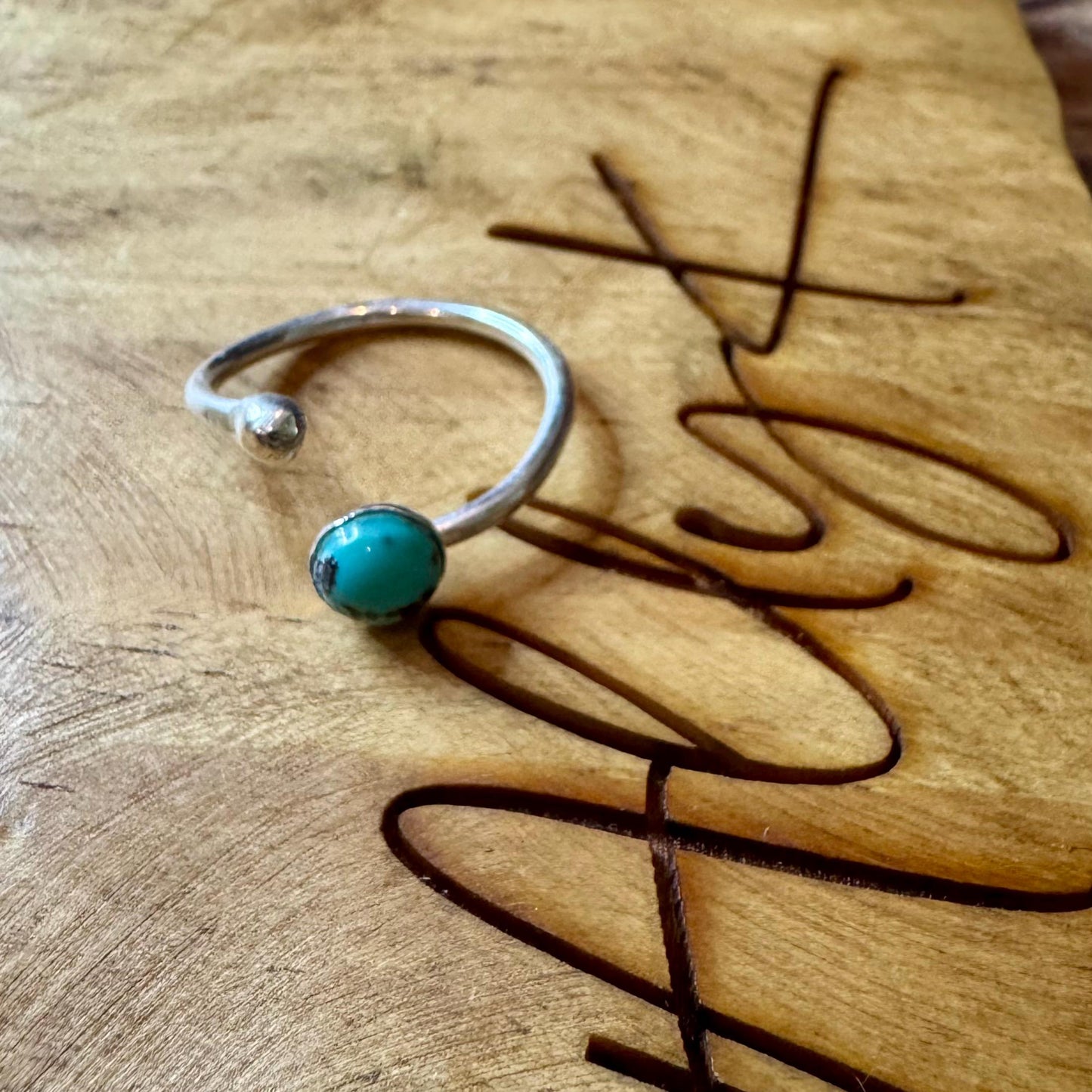 Sterling Silver Open Bezel Kingman Turquoise Gemstone Ring, Adjustable Accent Ring, Turquoise Jewelry, 4mm or 6mm Bezel with Ball End