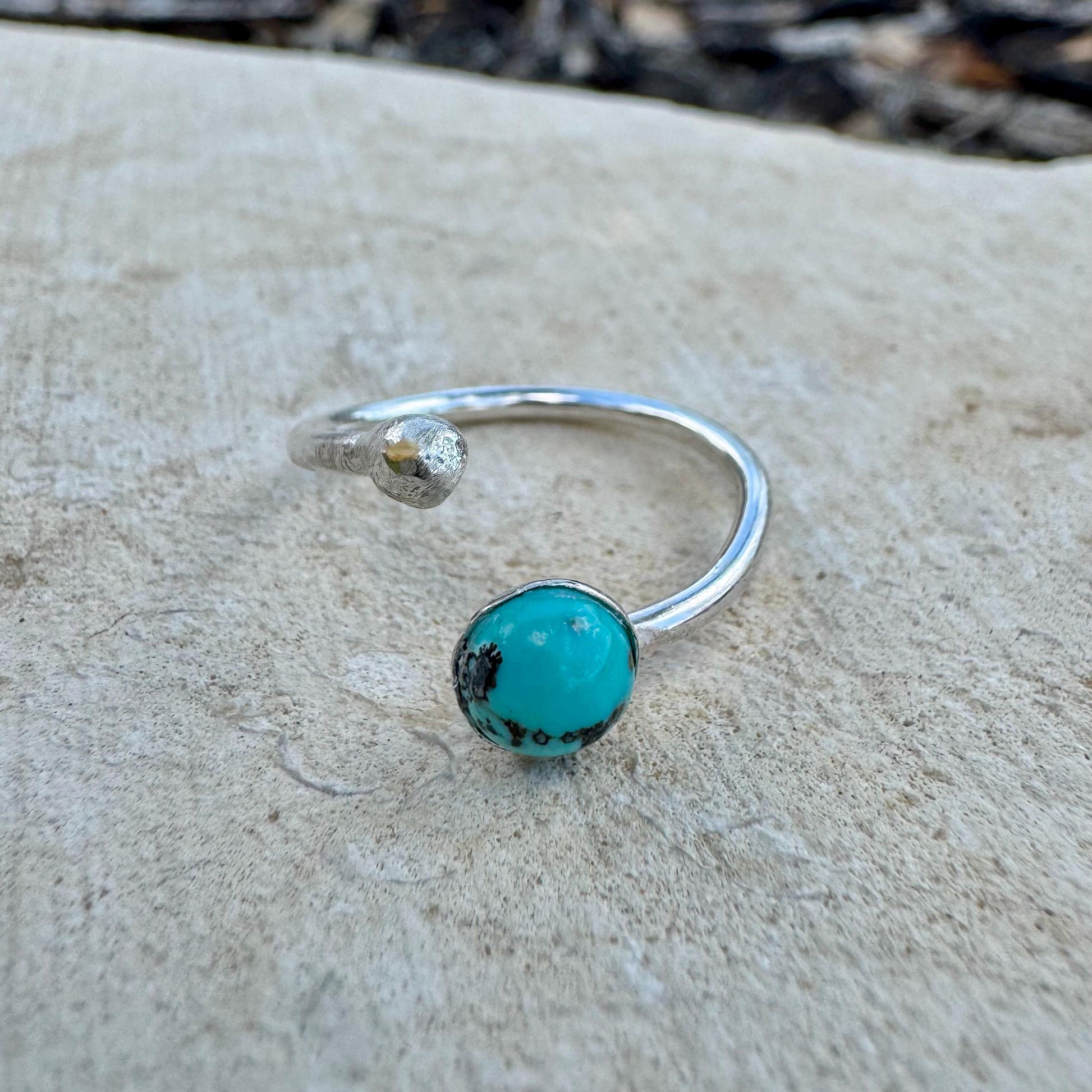 Sterling Silver Open Bezel Kingman Turquoise Gemstone Ring, Adjustable Accent Ring, Turquoise Jewelry, 4mm or 6mm Bezel with Ball End