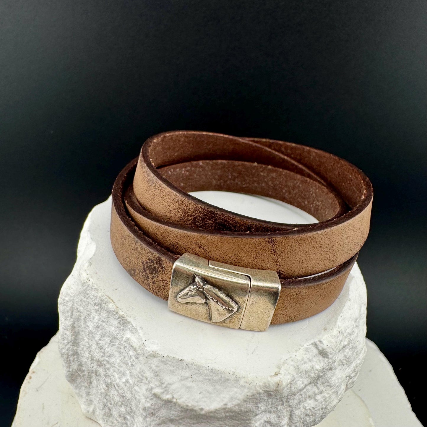 Genuine Leather Wrap Bracelet, Horse Clasp Magnet, Horse Lover Gift, Women's Leather Bracelet, Equestrian Jewelry