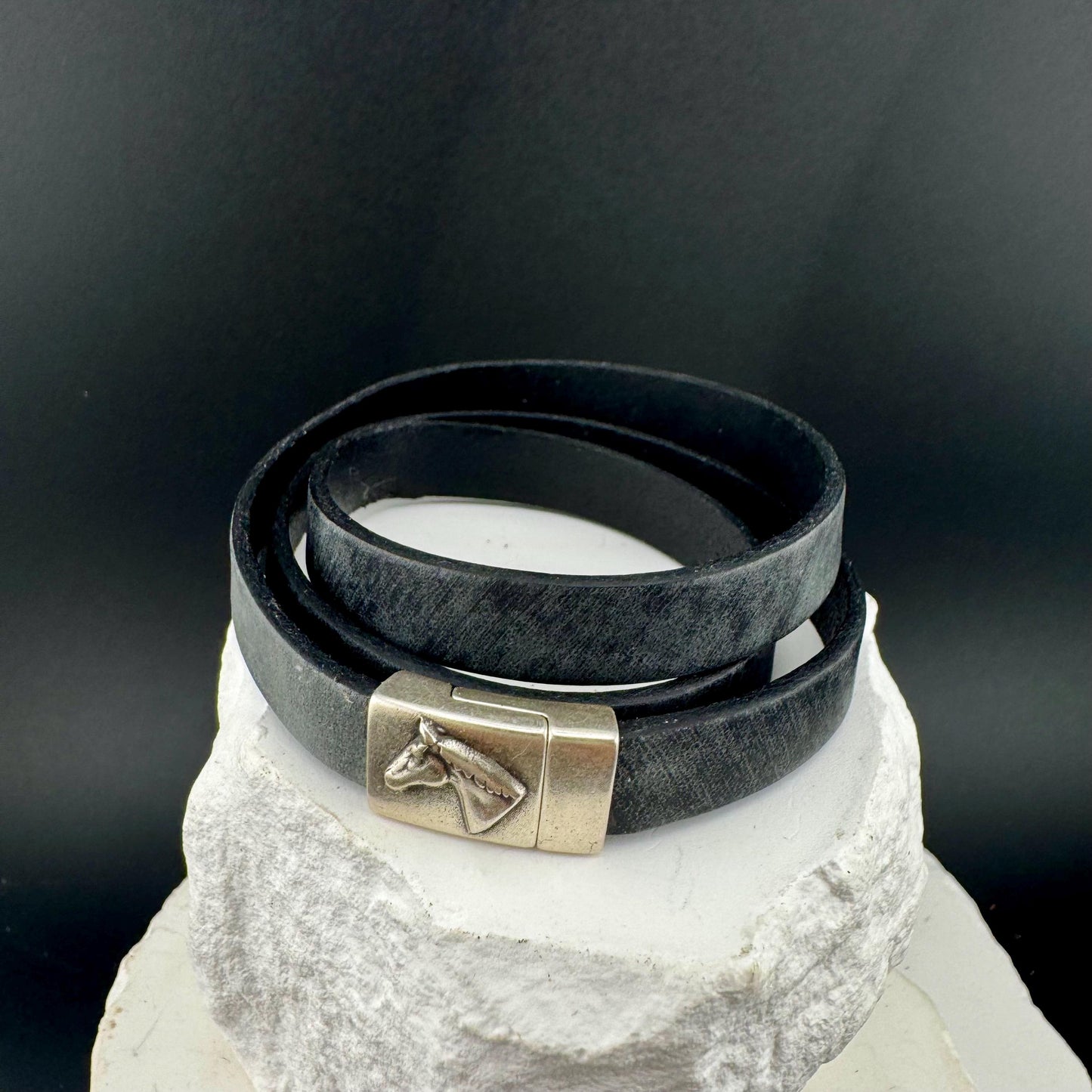 Genuine Leather Wrap Bracelet, Horse Clasp Magnet, Horse Lover Gift, Women's Leather Bracelet, Equestrian Jewelry